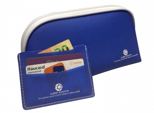 Necessaire fachini em material silicone na cor azul royal com vivo branco