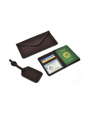 Kit para viagem com tag para mala porta voucher e porta passaporte (esse com itens internos)