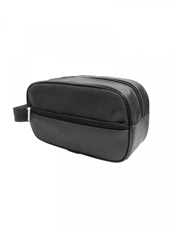 Necessaire cn com bolso frontal sintético preto