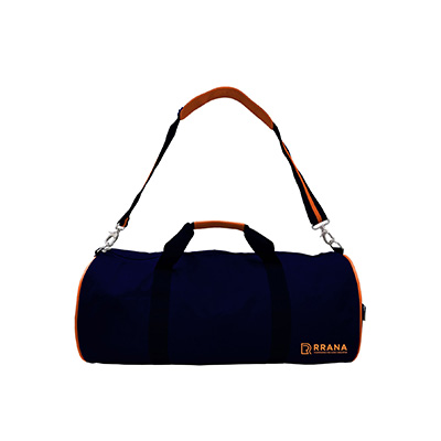 Mala esportiva azul marinho com detalhes em laranja e alças de mão e ombro ajustável marrom.