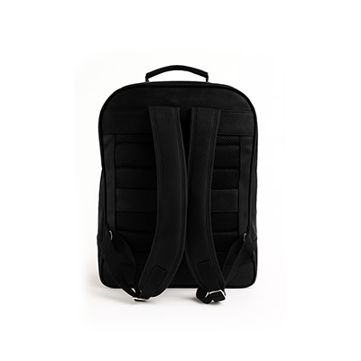 Parte traseira da Mochila Adv com alças acolchoadas e apoio ergonômico.